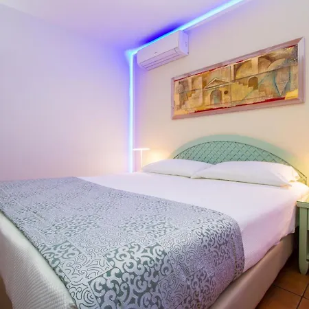 ホリデーパーク Velazquez 2*