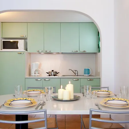 Prázdninový areál Velázquez Puerto del Carmen (Lanzarote)